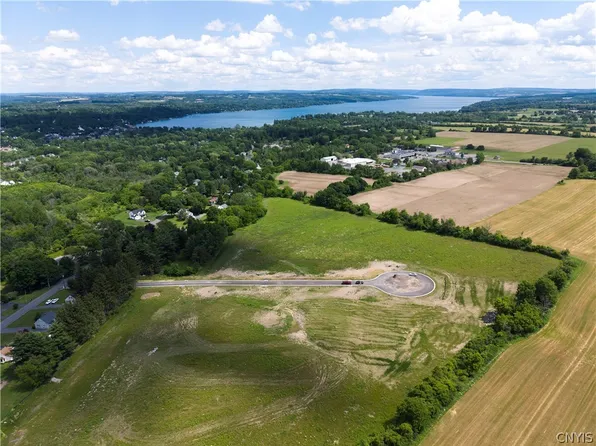 3 Village Meadow Lane St Lot 8, Skaneateles, NY 13152