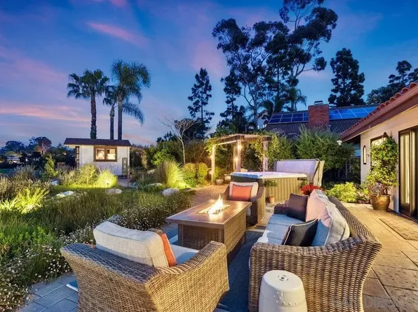 350 Punta Baja Dr, Solana Beach, CA 92075