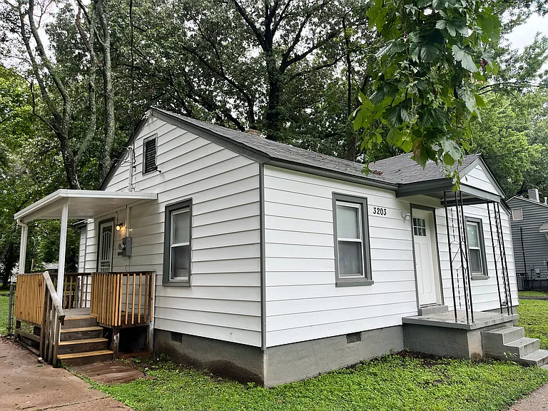 3203 Sunrise St — Photo 11