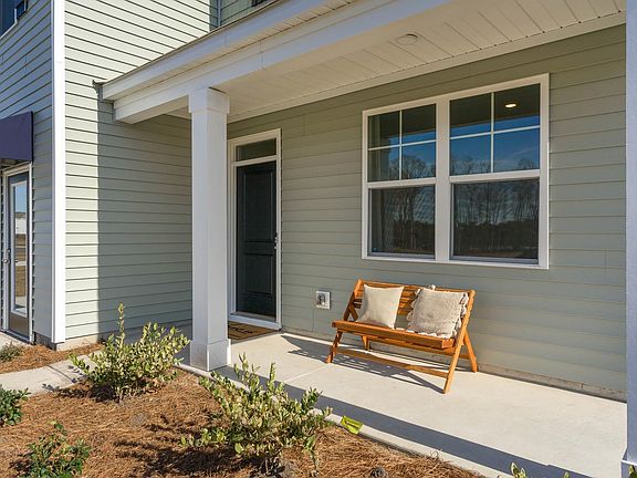 2nd image of 1027 Ridgeford Dr.