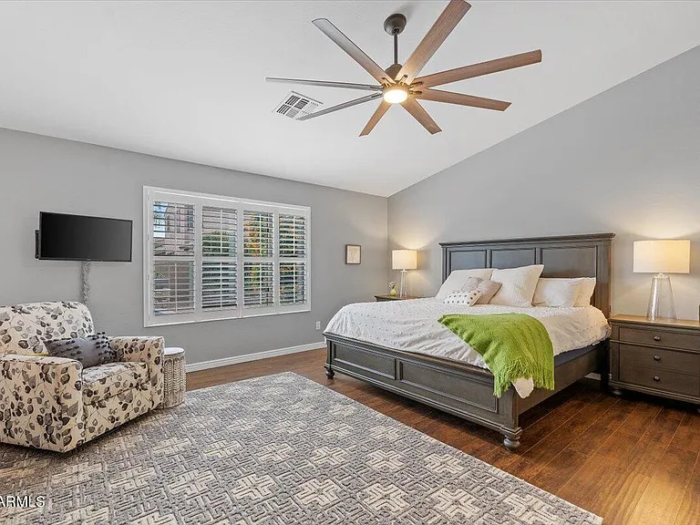 15257 W Hearn Rd — Photo 14