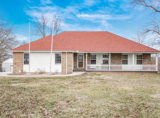121 Deer Run, Marshfield, MO 65706