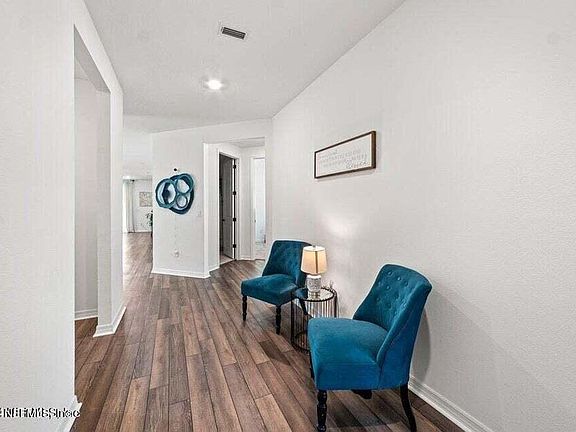 3rd image of 326 CODY CREST Court