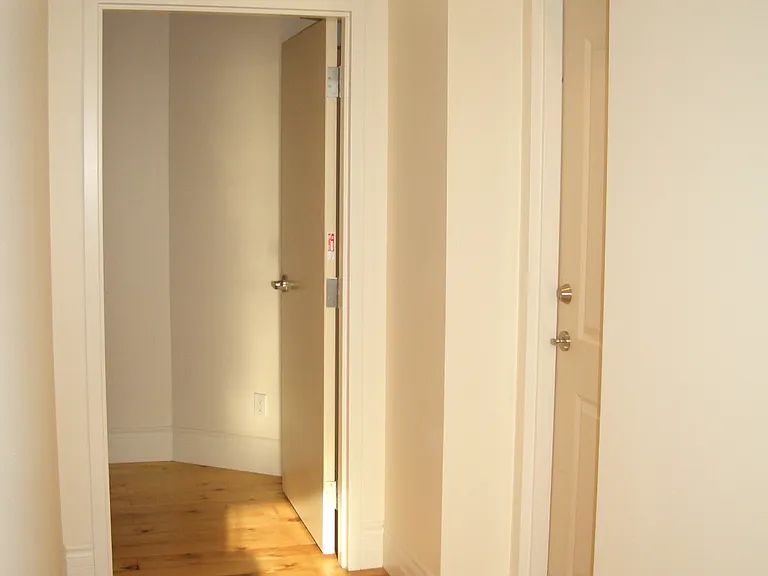 172 Main St #305 — Photo 5