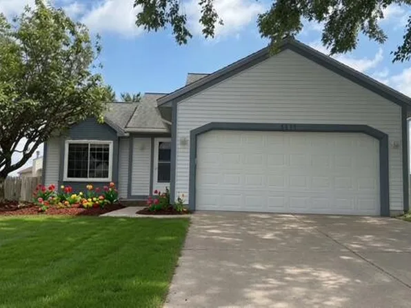 4614 Country Hill Dr SE, Kentwood, MI 49512