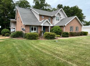 7320 Swallow Rd, Cannelton, IN 47520