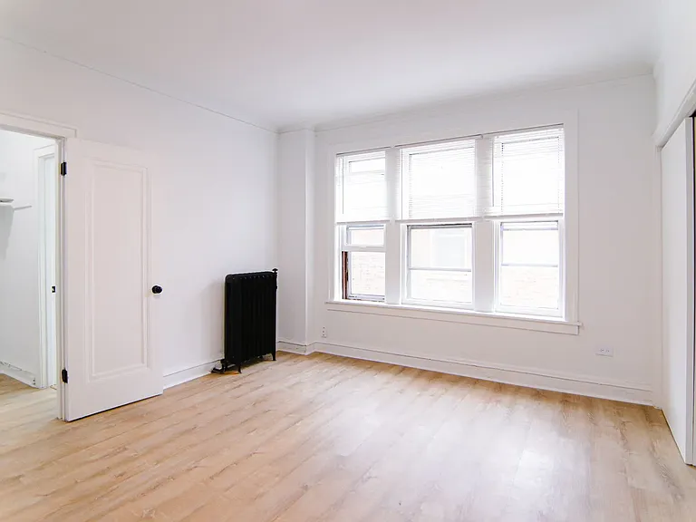 905-915 W Carmen Ave #310 — Photo 36