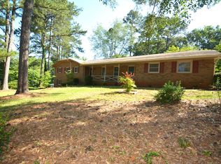 2970 Laura Ln, Lithia Springs, GA 30122