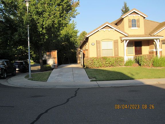 CORNER HOUSE, SINGLE STORY, WITH GATED RV/BOAT/AUTO PARKING.