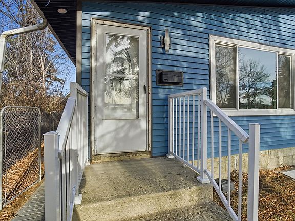 3rd image of 8064 Argyll Rd NW