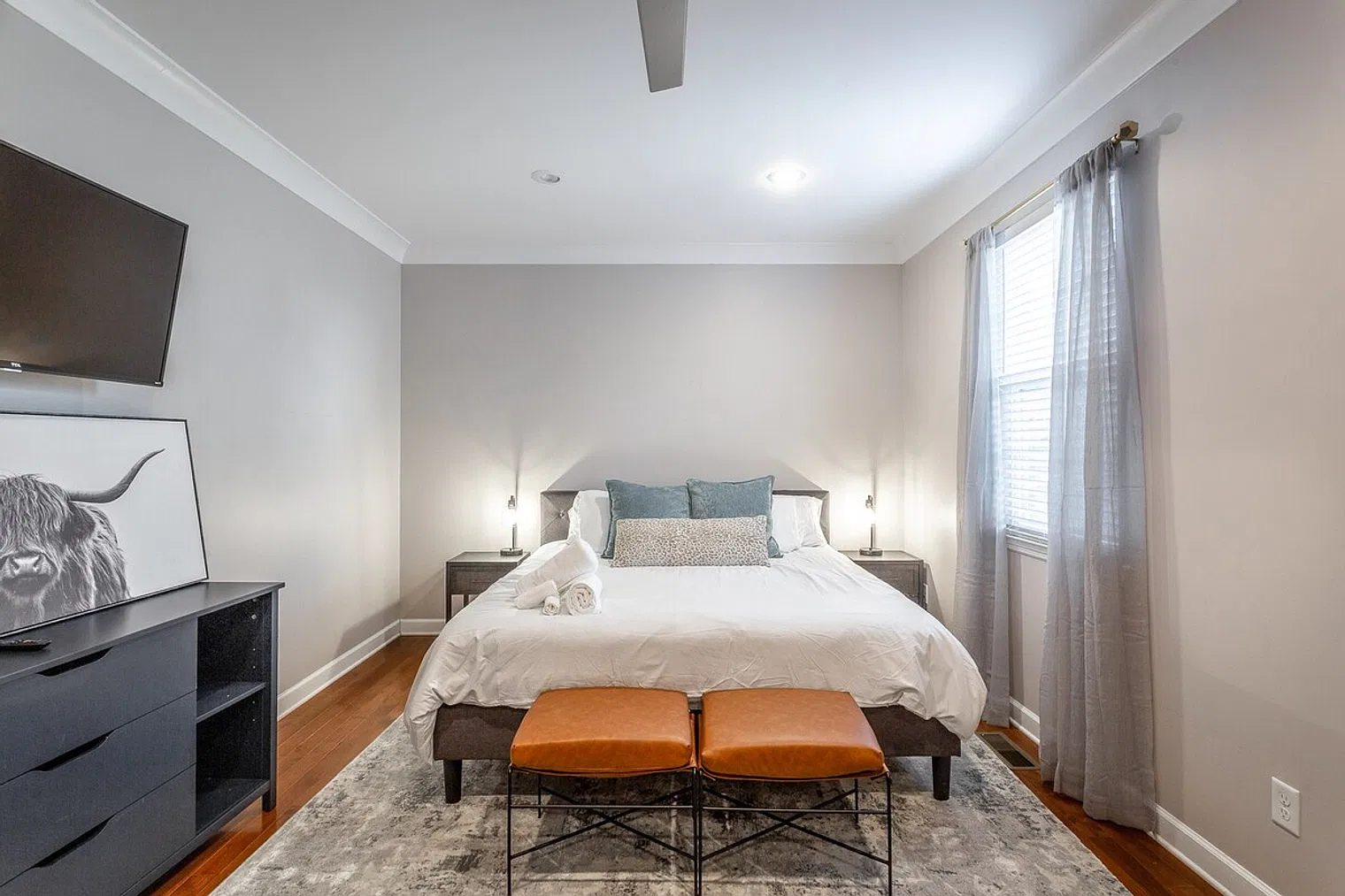 5 bed, 3.0 bath, $9,477 — Photo 4