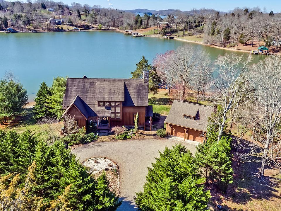 1st image of 308 Idle Oaks Dr