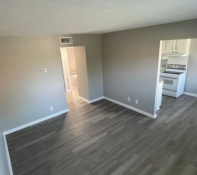 1st image of 3208 Fordhaven Rd APT 2