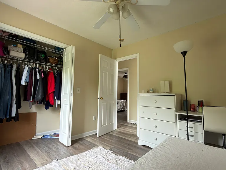 525 Pointe Dr — Photo 19