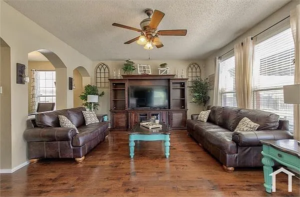 8225 Bedrock Dr — Photo 6