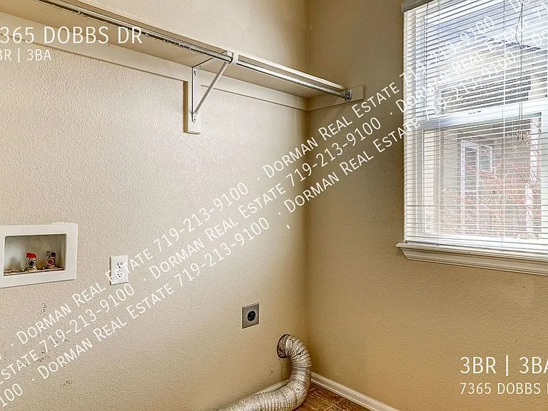 7365 Dobbs Dr — Photo 31