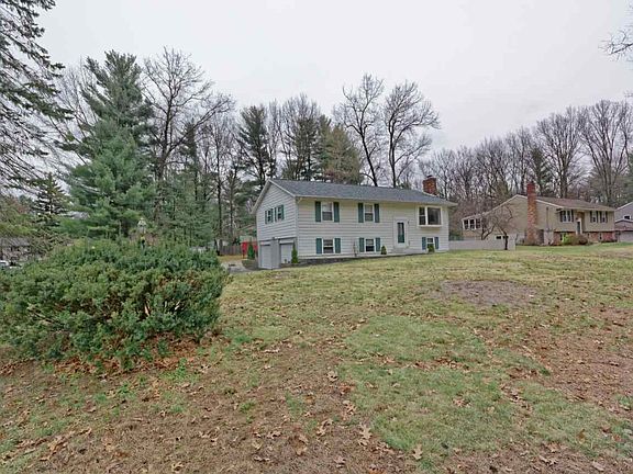 3rd image of 1 Pumpkin Ln