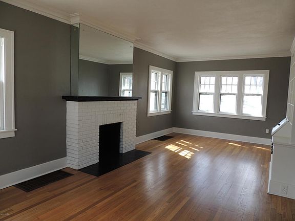 3rd image of 611 Benjamin Ave SE