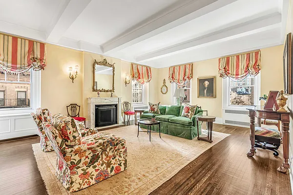 Sold by Sotheby's International Realty | media 1