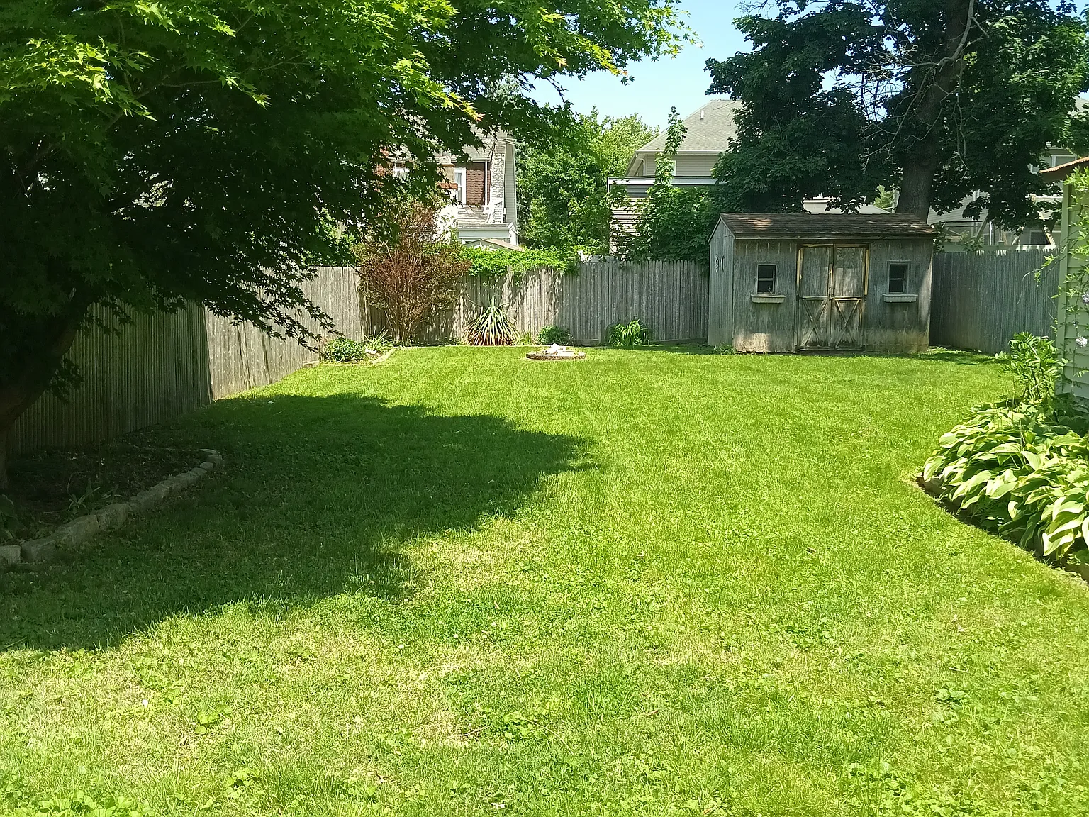 3 bed, 1.5 bath, 1800 sqft, $2,580 — Photo 3