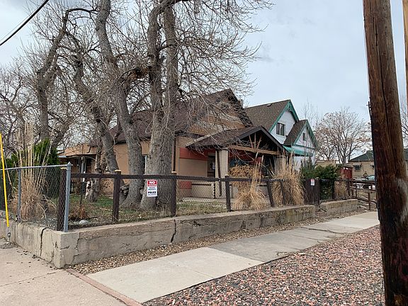4th image of 1728 W 39th Ave