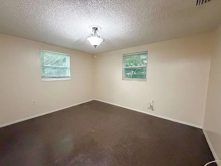 5812 Sweet Cherry Ln — Photo 9