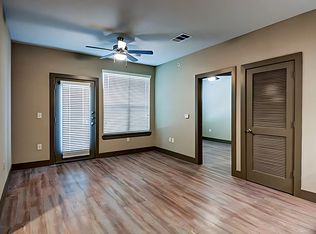 8844 Ashbloom Ln #1202, Houston, TX 77080