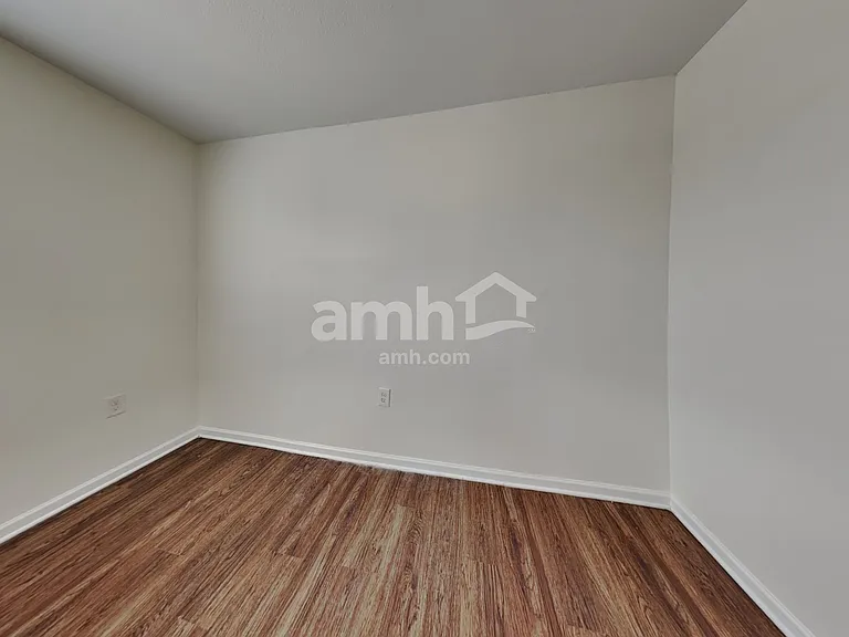 1524 Eastway Dr — Photo 16