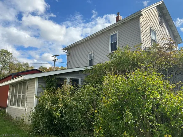 416 Tipton Ln, Claysburg, PA 16625