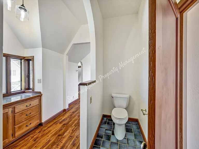 81 Elm Ave — Photo 31