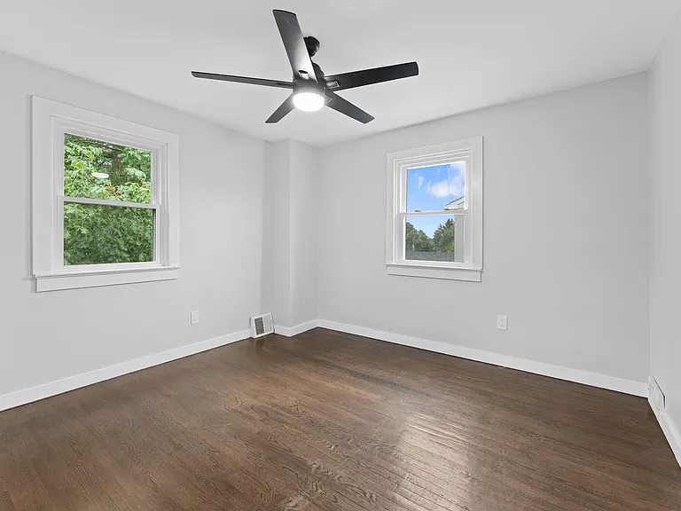 806 S Fairview St — Photo 12