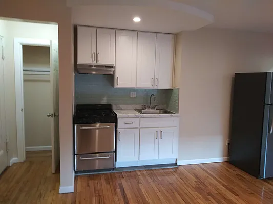 Rented by Alara Real Estate LLC | media 6