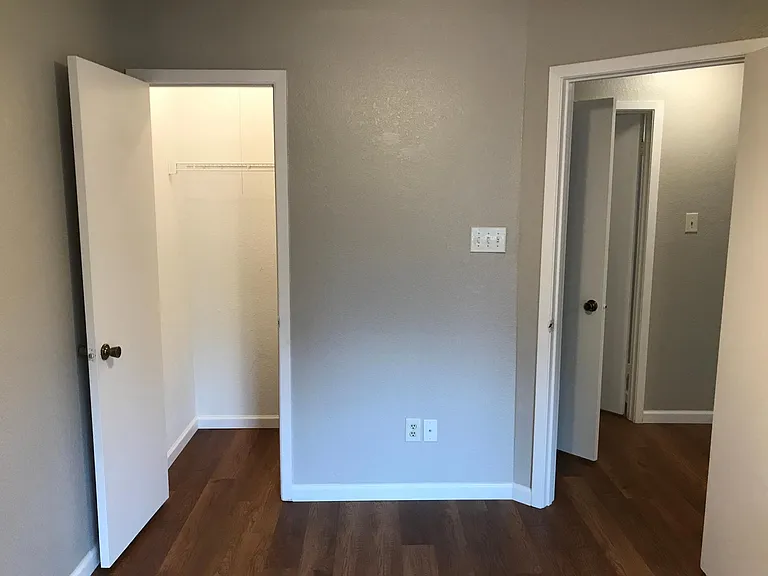 1015 E Yager Ln #87 — Photo 16
