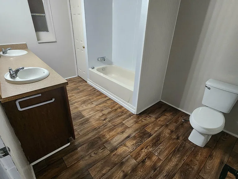 386 NW Ash Dr — Photo 10