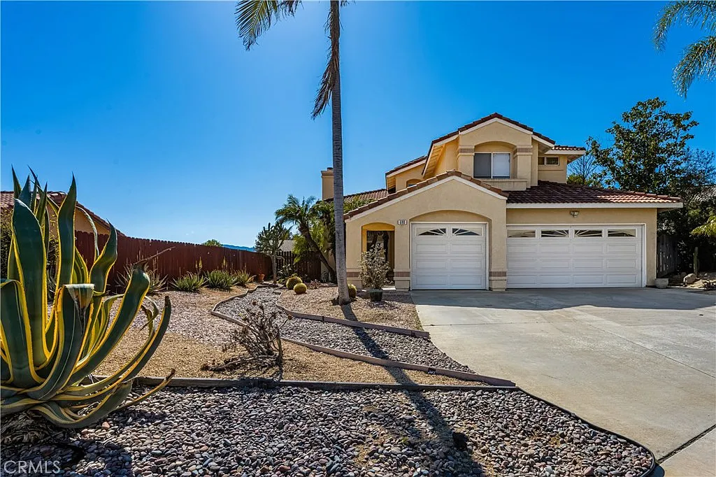 4 bed, 1972 sqft, $4,200 — Photo 4