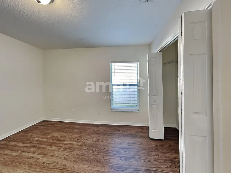 4528 Portobello Cir — Photo 16