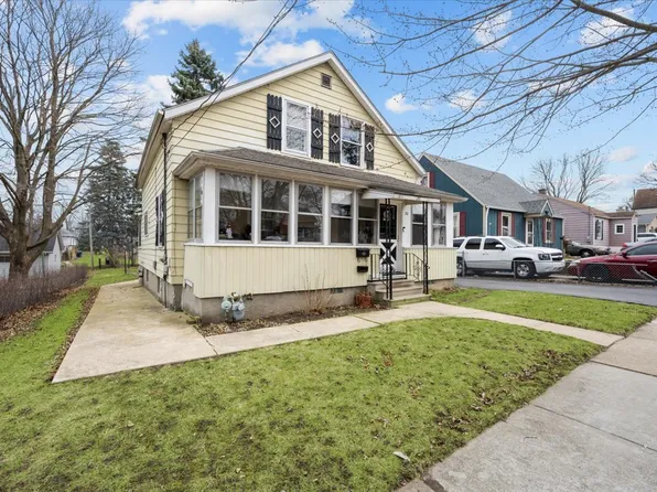 30 N 12th St, Saint Charles, IL 60174