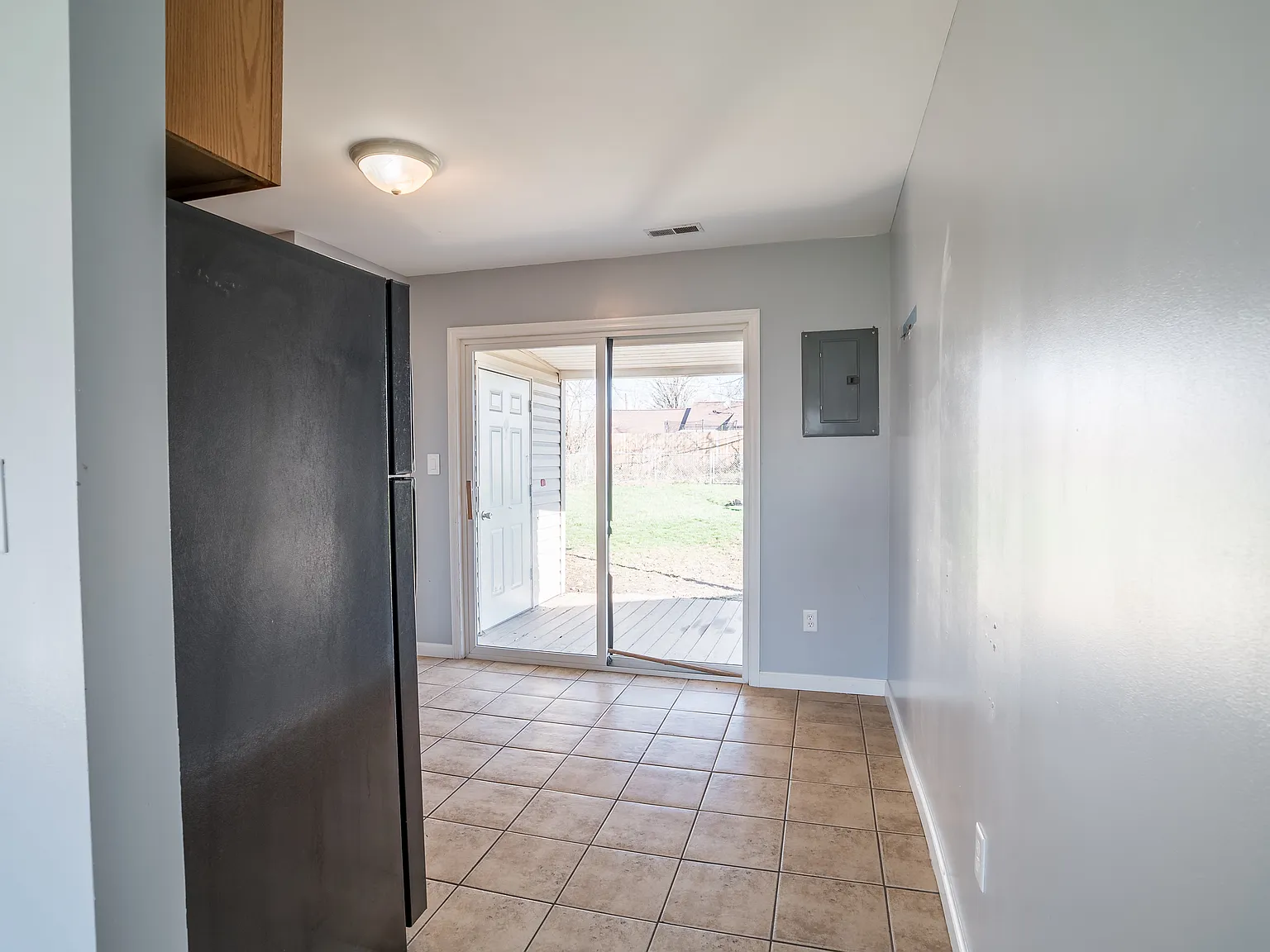 2349 Cadie Ave — Photo 3