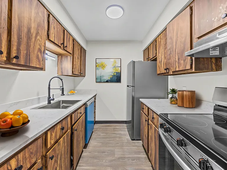 2519 Culver Road Apartments — Photo 17