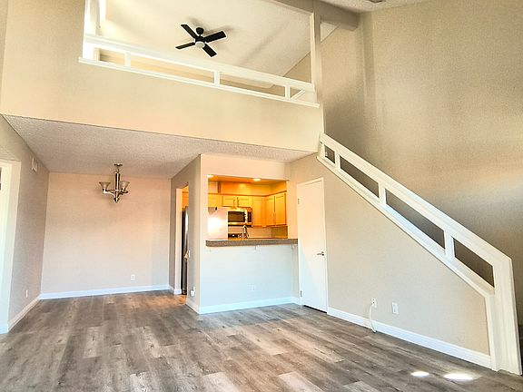 2nd image of 13096 Le Parc Unit 80