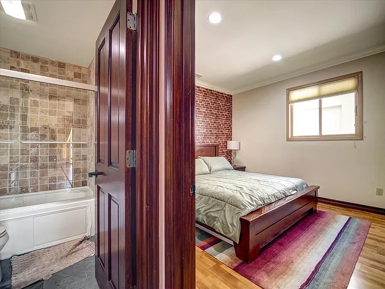 10769 Ohio Ave #Penthouse 2 — Photo 24