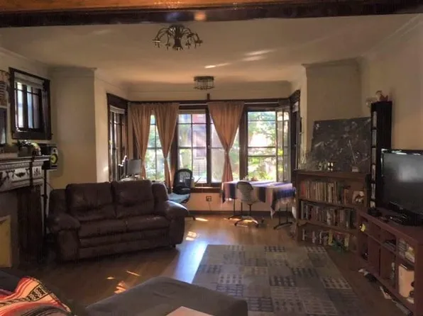 3939 N Paulina St APT 1, Chicago, IL 60613