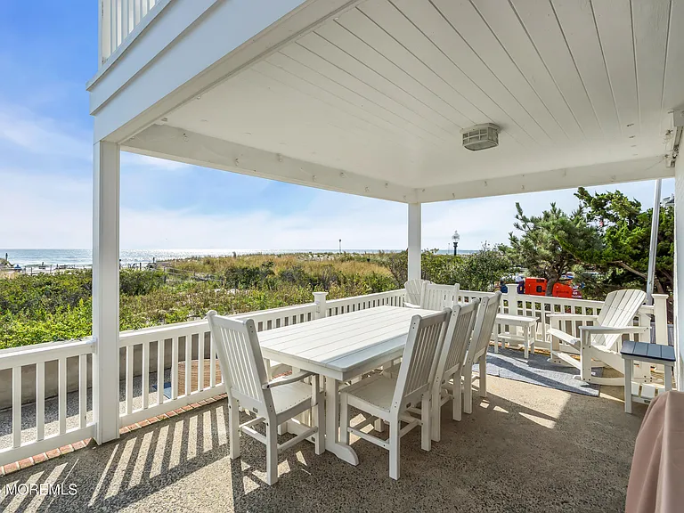 411 Ocean Ave — Photo 36