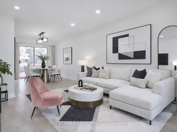 150 Vauxhall Dr, Toronto, ON M1P 1R4