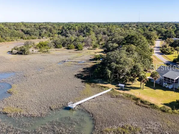 26 View Point Cir, Saint Helena Island, SC 29920