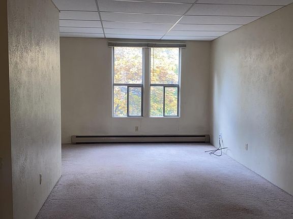 2nd image of 442 Washington St #442