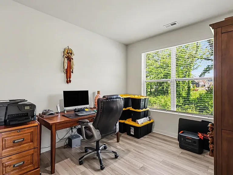 2439 Williams Ridge Dr — Photo 8
