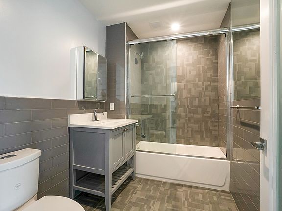 4th image of 975 Liberty Ave #4H