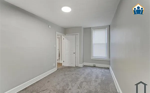 14 N Peach St — Photo 7