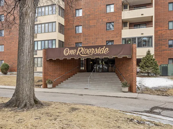 105 3rd St N APT 102, Moorhead, MN 56560